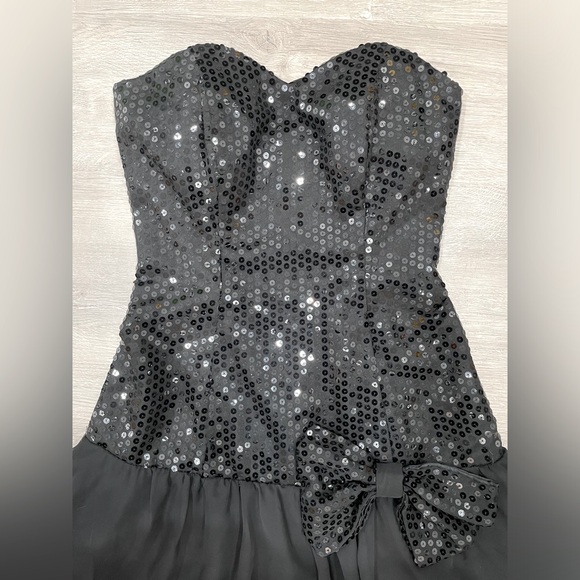 Algo Boutique Sequin Evening Dress in Black sz 7 - Read Description pls - Picture 2 of 5